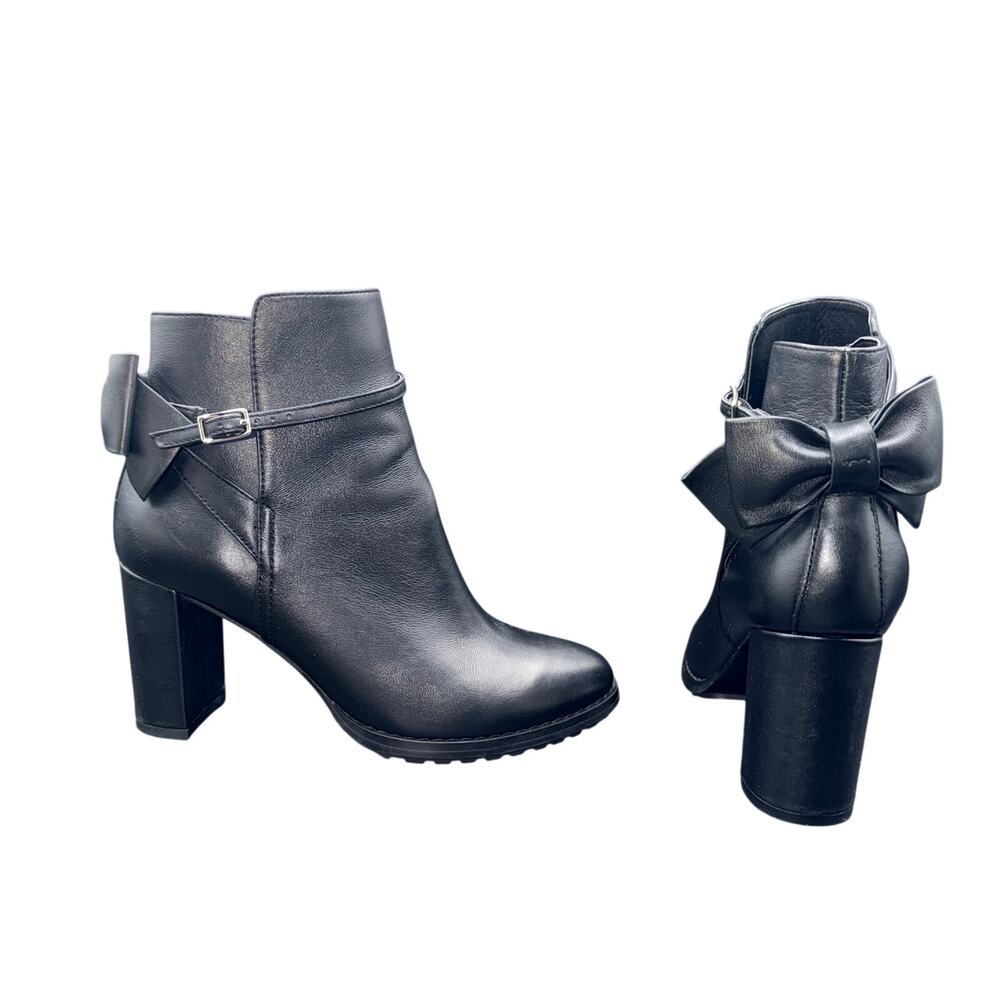 Banana Republic Black Leather Bow Ankle Boots Size 6 Chunky Heel Moto